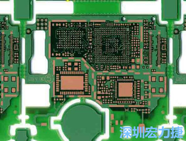 在產(chǎn)品極度要求小型化設(shè)計時，可利用HDI板材壓縮主板面積，同時具減輕重量優(yōu)點。