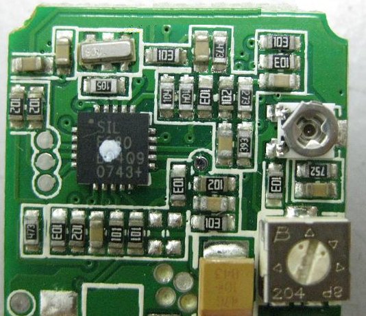 PCBA加工IC元件主要分為DIP及SMD兩大類，DIP 插件的IC，SMD (Surface Mount Device) 表面貼裝元件。